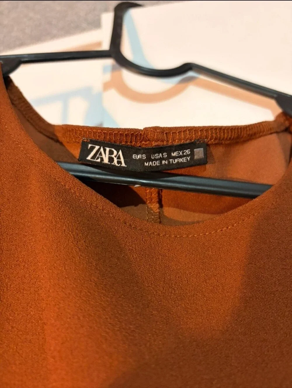 Zara ruched cut-out midi dress in a rust brown color Sm